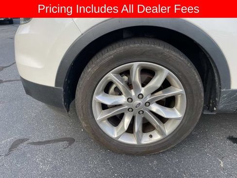 Used 2014 Ford Explorer Limited w/ Equipment Group 301A AWD/4WD image 2