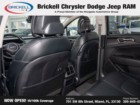 Used 2023 Kia Sportage EX image 17