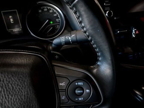 Used 2024 Toyota Camry SE image 39