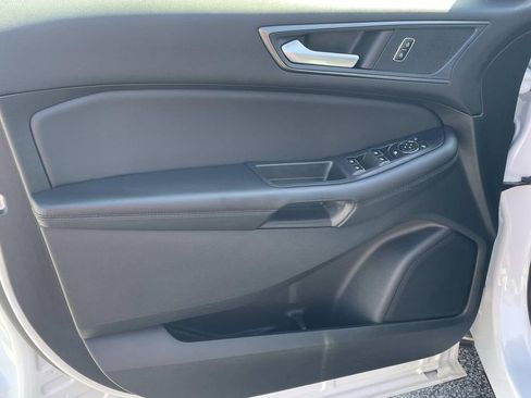 Used 2024 Ford Edge SE w/ Cargo Accessory Package image 14