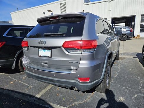 Used 2017 Jeep Grand Cherokee Limited w/ Luxury Group II image 7