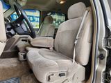 Used 2001 Chevrolet Suburban LS w/ LS Preferred Equipment Group image 4
