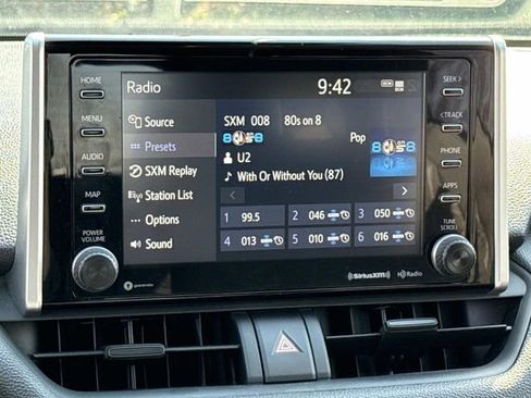 Used 2020 Toyota RAV4 XLE w/ Convenience Package image 20