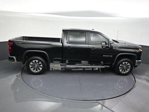 Used 2025 Chevrolet Silverado 2500 LT image 20