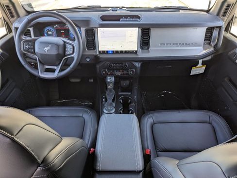 New 2026 Ford Bronco Outer Banks image 15