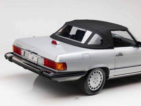 Used 1987 Mercedes-Benz 560 SL image 35