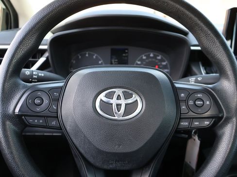 Used 2024 Toyota Corolla LE FWD image 11