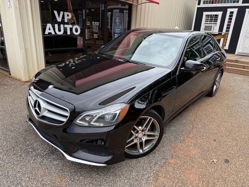 Used 2016 Mercedes-Benz E 350 4MATIC Sedan image 1