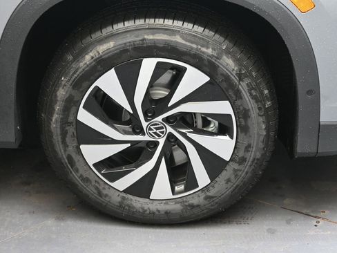 New 2026 Volkswagen Tiguan S image 9