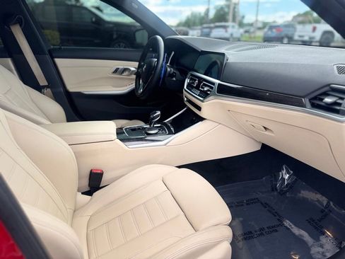 Used 2020 BMW 330i xDrive Sedan w/ Premium Package AWD/4WD image 11