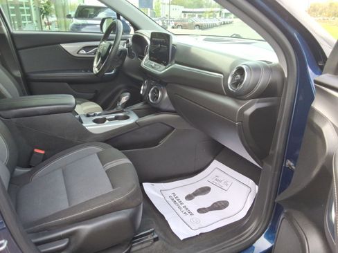 Used 2023 Chevrolet Blazer LT image 24