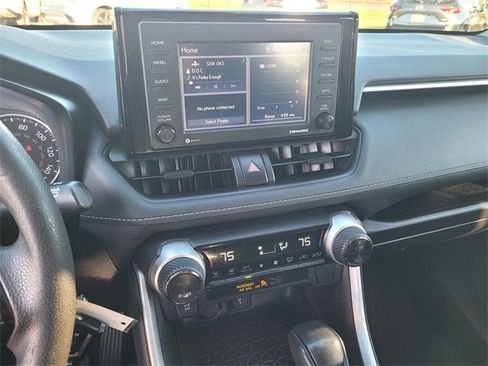 Certified 2022 Toyota RAV4 LE image 19