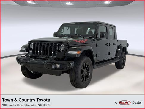 Used 2023 Jeep Gladiator Overland AWD/4WD image 1