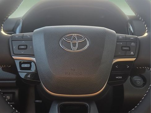 New 2026 Toyota Camry SE image 25