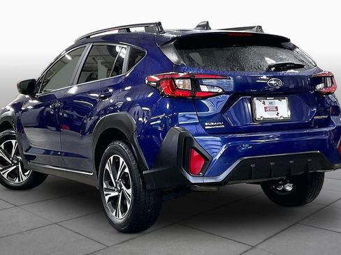 Used 2025 Subaru Crosstrek 2.0i Premium image 11