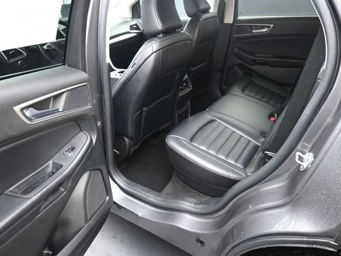 Used 2022 Ford Edge SEL image 21