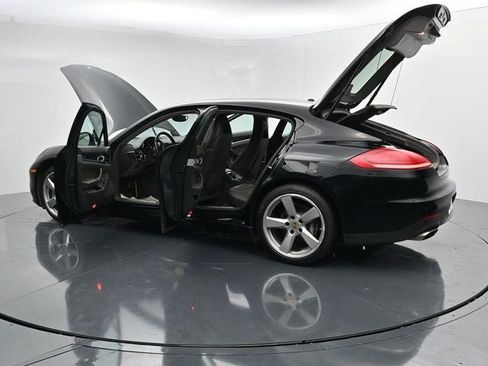 Used 2016 Porsche Panamera 4 Edition AWD/4WD image 40