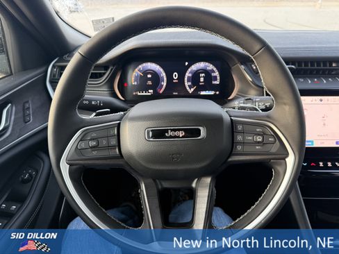 New 2026 Jeep Grand Cherokee Limited image 8