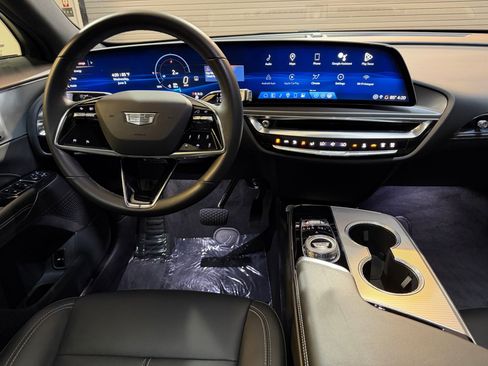 Certified 2024 Cadillac Lyriq Tech RWD image 4