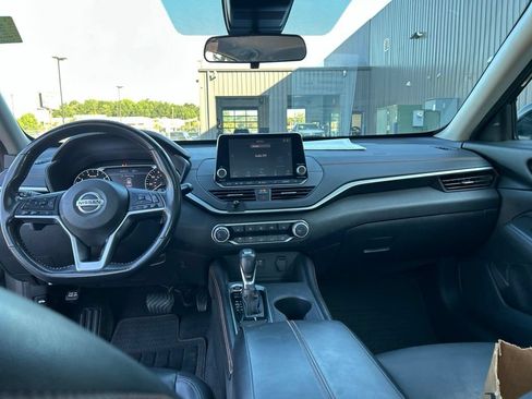Used 2022 Nissan Altima 2.5 SR w/ Midnight Edition Package FWD image 22