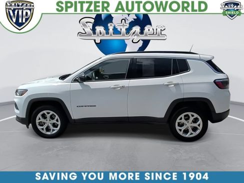 Used 2024 Jeep Compass Latitude AWD/4WD image 6