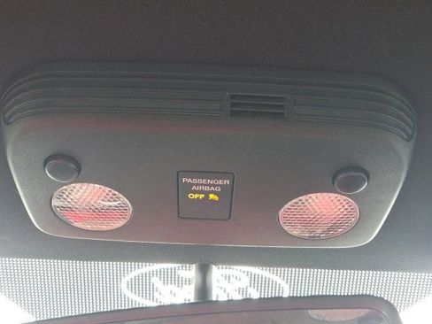 Used 2019 Ford Mustang Coupe image 22