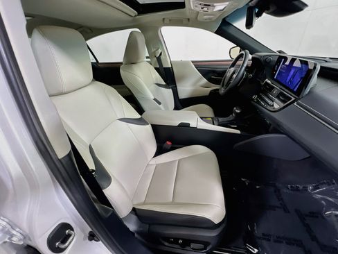 Used 2025 Lexus ES 350 w/ Premium Package FWD image 27