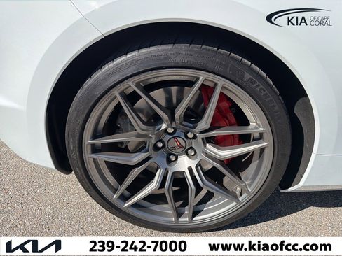 Used 2025 Chevrolet Corvette Z06 w/ Battery Protection Package image 12