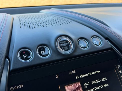 Used 2021 Aston Martin DBX image 28