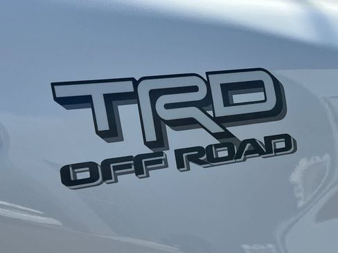 Used 2025 Toyota Tacoma TRD Off-Road AWD/4WD image 16