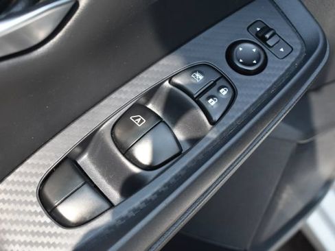 Used 2020 Nissan Sentra SV FWD image 19