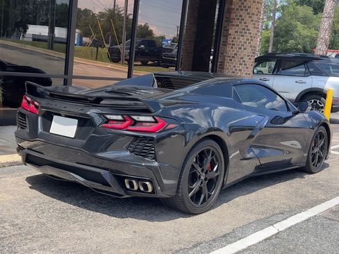 Used 2022 Chevrolet Corvette Stingray Premium Conv w/ Z51 Performance Package RWD image 3