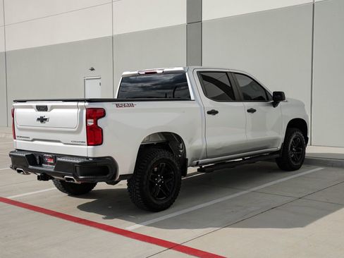 Used 2021 Chevrolet Silverado 1500 Custom Trail Boss AWD/4WD image 7