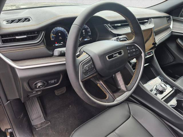 New 2026 Jeep Grand Cherokee Limited AWD/4WD image 3