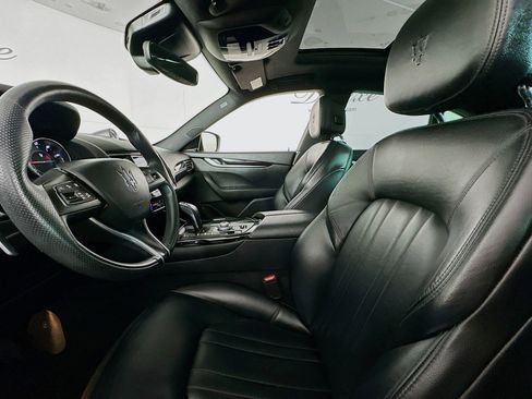 Used 2023 Maserati Levante Modena image 20