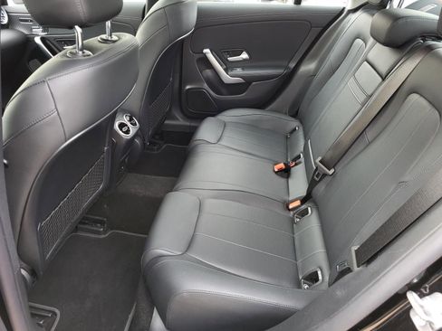 Used 2024 Mercedes-Benz CLA 250 4MATIC image 19