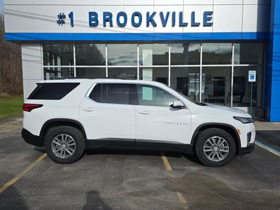 Used 2023 Chevrolet Traverse LT