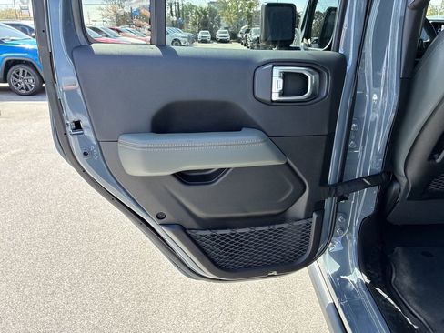 New 2026 Jeep Gladiator Mojave image 27