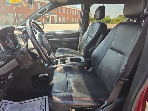 Used 2018 Dodge Grand Caravan GT FWD image 15