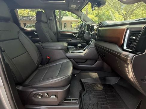 Used 2024 GMC Sierra 1500 Denali w/ Denali Reserve Package AWD/4WD image 13