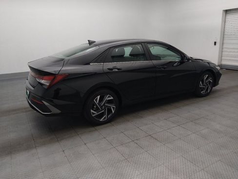 Used 2025 Hyundai Elantra SEL FWD image 10