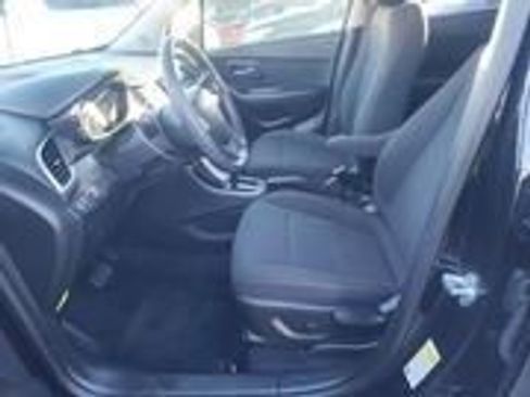 Used 2020 Chevrolet Trax LS w/ Tint and Cruise Package image 43