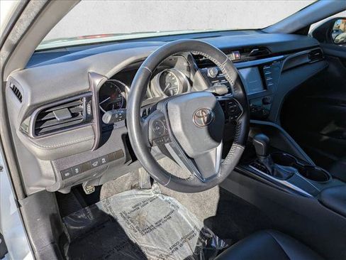 Used 2019 Toyota Camry SE w/ Protection Package (Q2) image 10