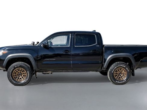 Used 2023 Toyota Tacoma SR5 w/ Trail Edition image 9