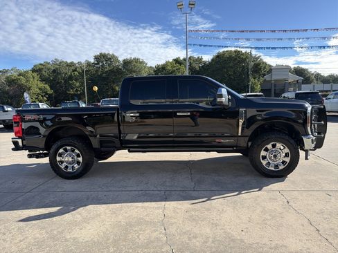 Used 2025 Ford F250 King Ranch w/ Chrome Package AWD/4WD image 5