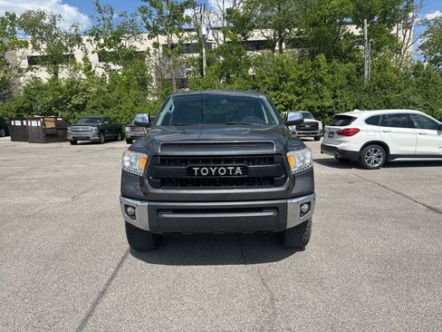 Used 2017 Toyota Tundra Limited w/ Limited Premium Package AWD/4WD image 2
