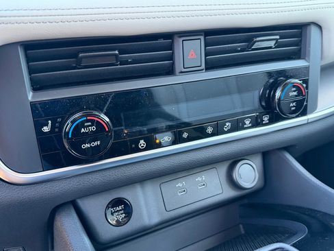 New 2026 Nissan Rogue SV image 15