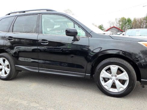 Used 2014 Subaru Forester 2.5i Limited AWD/4WD image 18