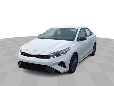 Used 2023 Kia Forte GT-Line image 4