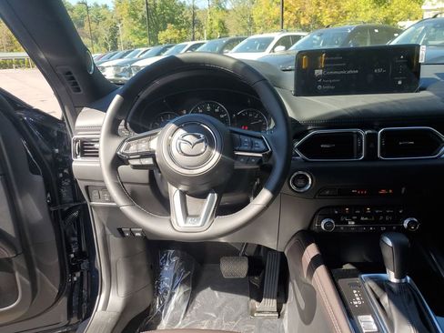 New 2025 MAZDA CX-5 Signature image 15
